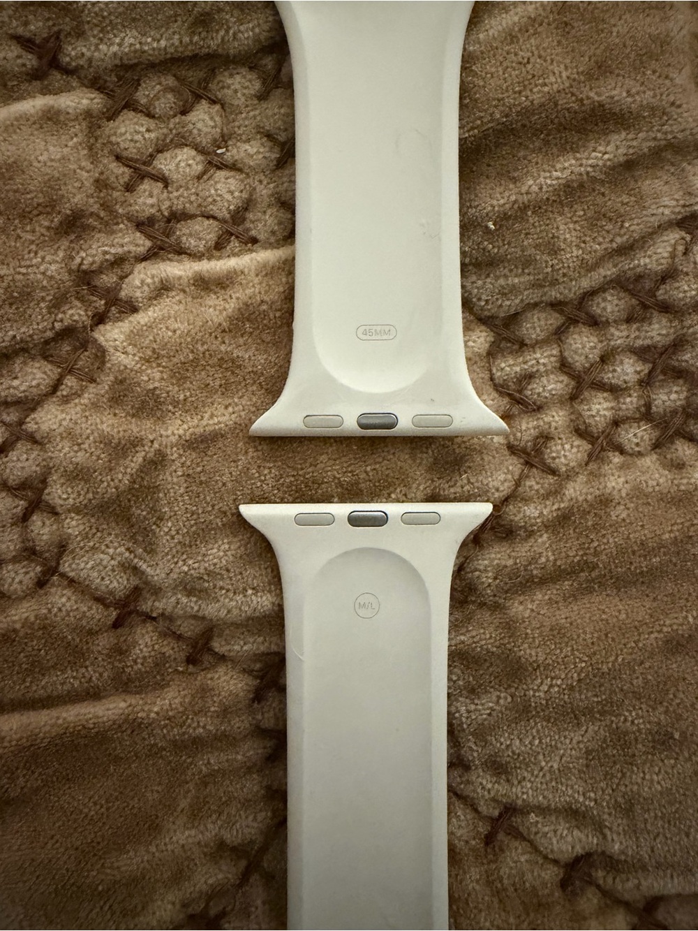 Apple White Silicone 45mm Sport Band (Medium/Large)